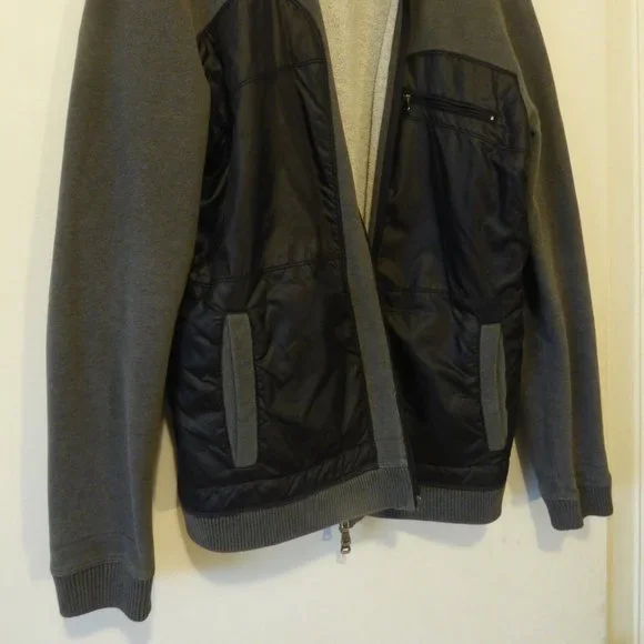 **SOLD** HUGO BOSS - Hybrid full zip cardigan - Sz L (fits M) - Picture 4 of 13